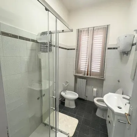 Borghetto House With 4 Bedrooms, Parking And Wifi 卡斯蒂里昂·菲奥伦蒂