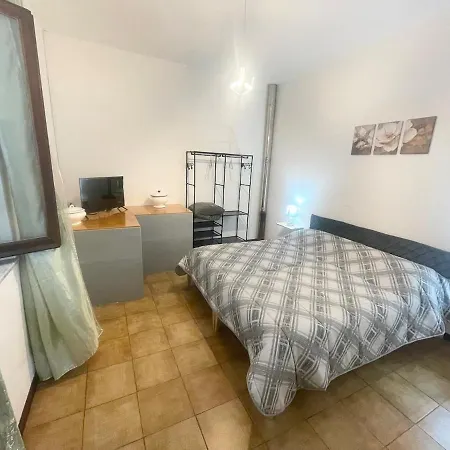 公寓 Borghetto House With 4 Bedrooms, Parking And Wifi